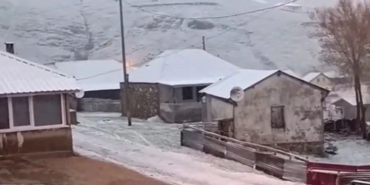 Balahor Yaylası’nda kar süprizi