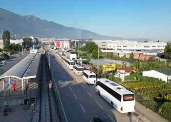 BURULAŞ eylemine karşı Kestel’de ücretsiz servis hizmeti