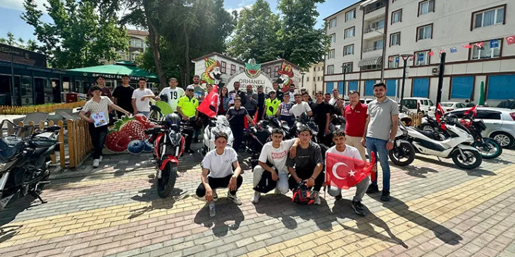 Bursa’da kask kullanımına dikkat çektiler