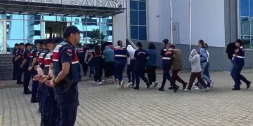 Fuhuş operasyonunda 12 kadın kurtarıldı