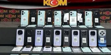 Batman’da takibe alınan otomobilde kaçak telefonlar ele geçirildi