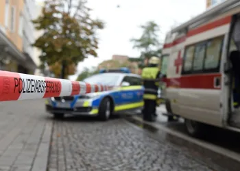 Hamburg’da tren istasyonunda bıçaklı saldırı
