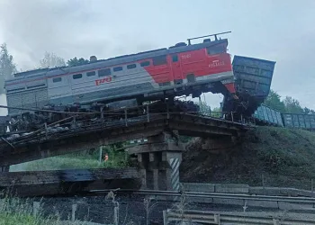 Rusya’da köprü çöktü: 7 ölü
