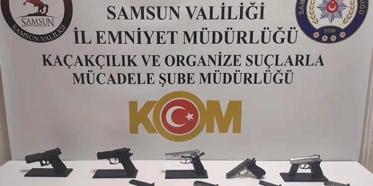Samsun’da 5 tabanca ele geçirildi: 2 gözaltı