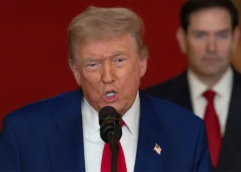 Trump’tan petrol çağrısı