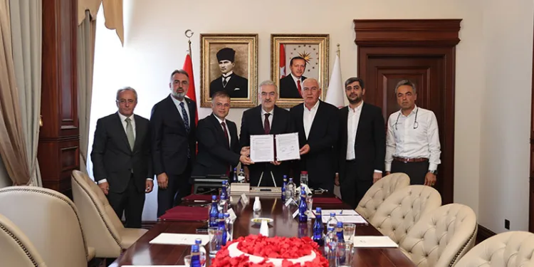 Eğitime hayırsever desteği