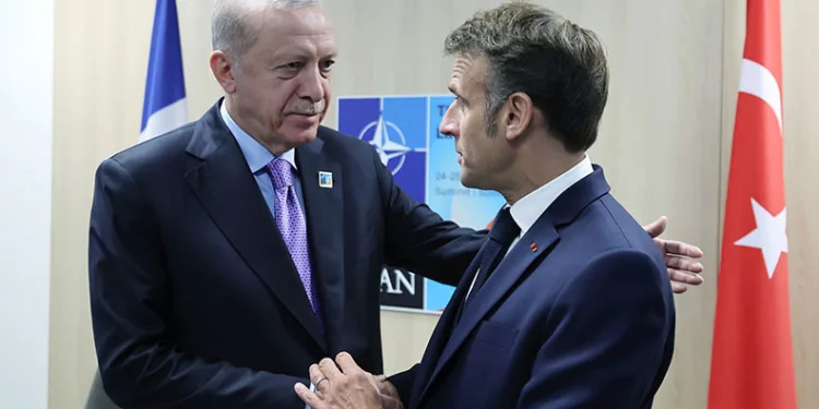 Erdoğan, Fransa Cumhurbaşkanı Macron ile görüştü