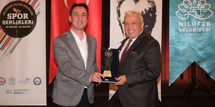 23. Nilüfer Uluslararası Spor Şenlikleri’ne emek verenler onurlandırıldı
