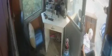 Fenalaşan arkadaşına müdahale etti, ikisi de kalp krizinden öldü
