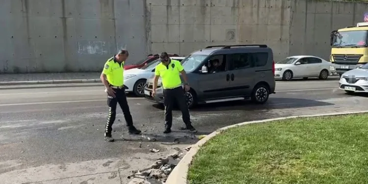 Tuzla’da zincirleme trafik kazası: 4 yaralı