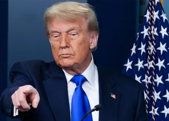 Trump: Aşağılayıcı Ölümden Kurtuldu