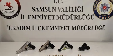 Samsun’da 2 kişi ruhsatsız silahlarla yakalandı