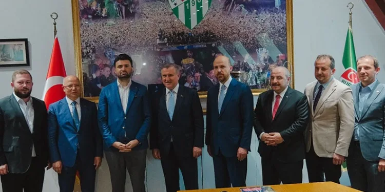 Bakan Bak ve Bilal Erdoğan’dan Bursaspor’a ziyaret
