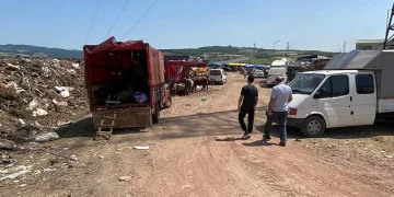 Çöplükte kurbanlık satışı