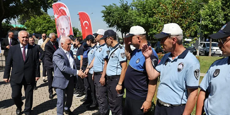 Mustafa Bozbey, Büyükşehir ailesiyle bayramlaştı