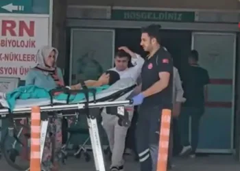 Bursa’da bıçağın üzerine düşen çocuk ağır yaralandı