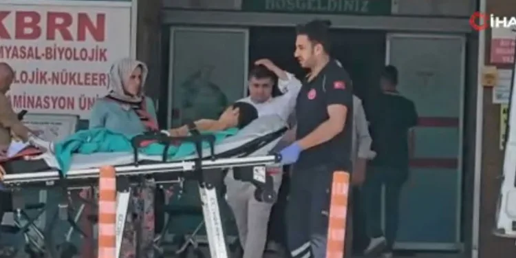 Bursa’da bıçağın üzerine düşen çocuk ağır yaralandı