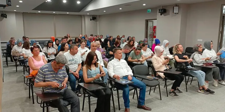 Büyükşehir’den muhtarlara personel desteği