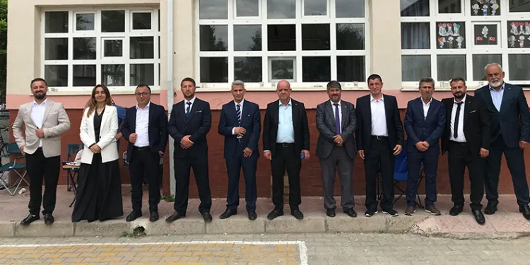 İznik’te muhtarlık seçiminde 11 aday yarıştı