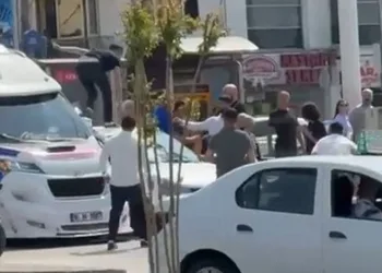 Bursa’da boks ringlerini aratmayan kavga