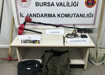 Bursa’da defineci operasyonu
