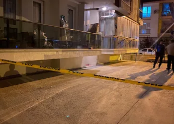 Evine gidip tartıştığı kadını bıçaklayarak öldürdü