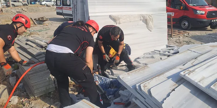 Kuyuda bulunan kayıp inek saatler süren çalışmayla kurtarıldı