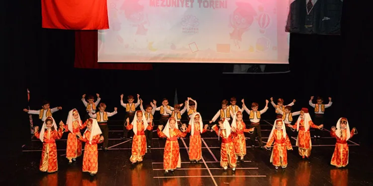Nilüfer Belediyesi kreşlerinde yıl sonu heyecanı