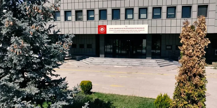 “Hava kirliliğiyle mücadelede taviz vermiyoruz”