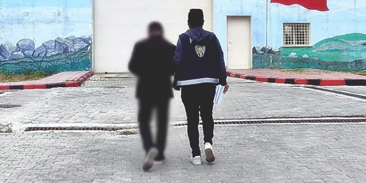 Polis hapis cezasıyla aranan şahsı yakaladı