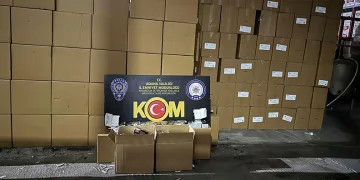 Adana’da 13 milyon liralık makaron ele geçirildi