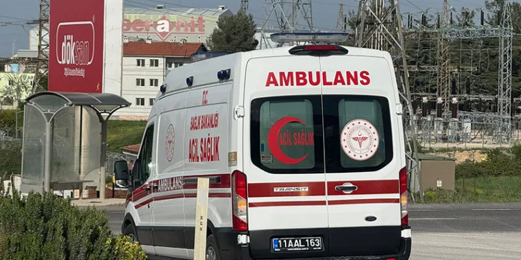 Kaza kavşağında yeniden kaza