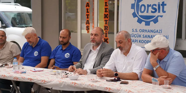 Bekir Aydın, Esnafla Aynı Masada:
