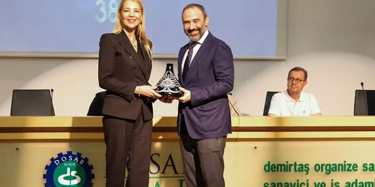 DOSABSİAD’da bayrak değişimi
