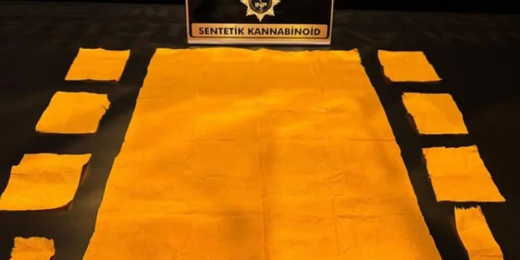 Denizde kaybolduğu iddia edilen genci arama çalışmaları 22 saattir sürüyor