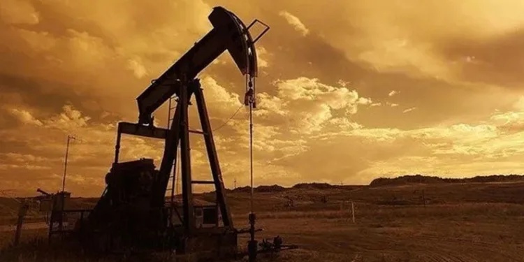 Petrol fiyatları fırladı