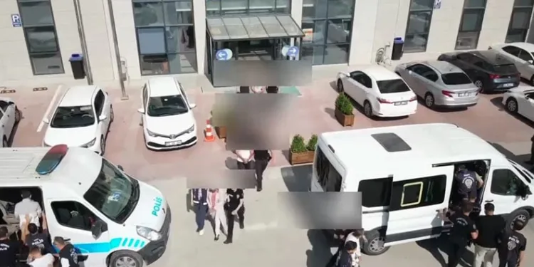Yalova merkezli 8 ilde siber dolandırıcılık operasyonu: 7 tutuklama
