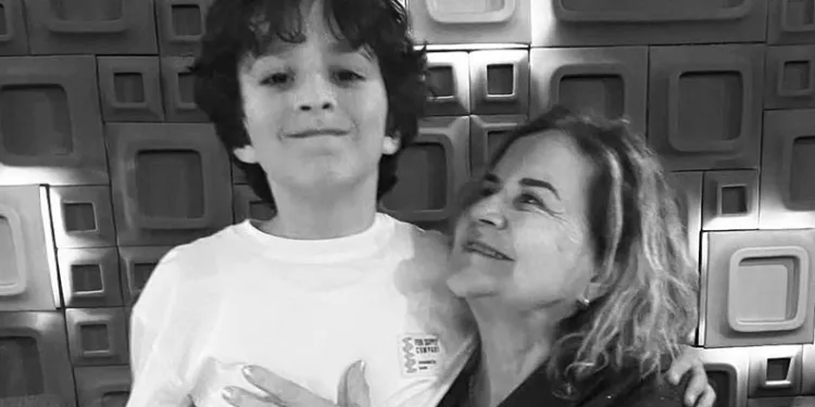 Tunceli’deki kazada hayatını kaybeden anneanne ve torun Çanakkale’de son yolculuklarına uğurlandı