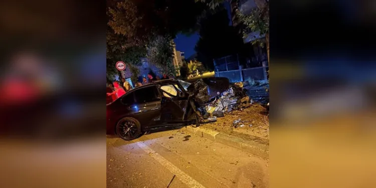 Denizde kaybolduğu iddia edilen genci arama çalışmaları 22 saattir sürüyor