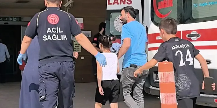 Bursa’da çocuğun diline bıçak saplandı