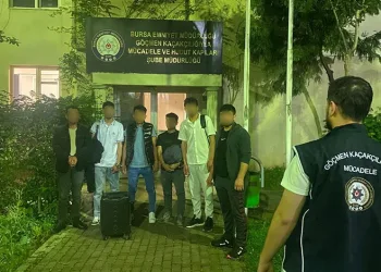 Bursa’da 2 şüpheli ve 7 kaçak göçmen yakalandı