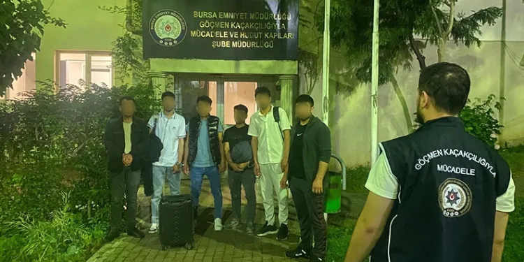 Bursa’da 2 şüpheli ve 7 kaçak göçmen yakalandı