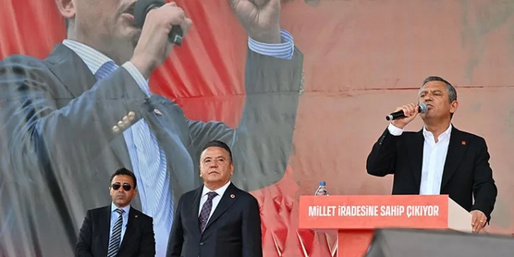 “Antalya milletin kalesidir”