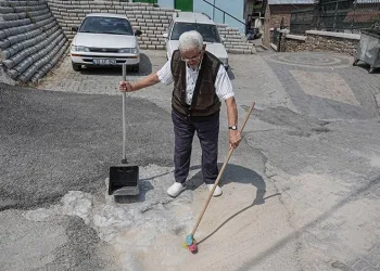 Bursa’da kucakladığı televizyonu böyle çaldı, operasyonla yakalandı