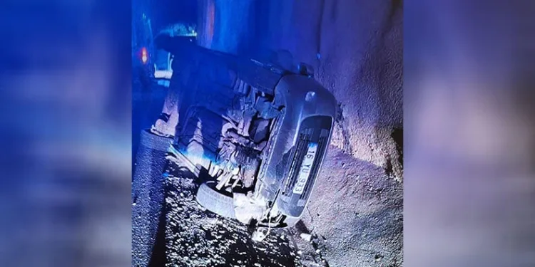Bursa’da kontrolden çıkan otomobil devrildi
