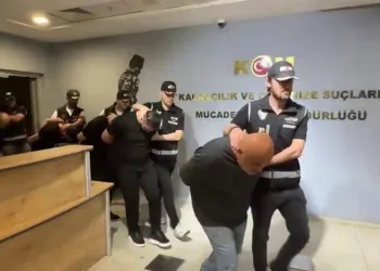 Bursa merkezli 6 ilde dolandırıcılık operasyonu