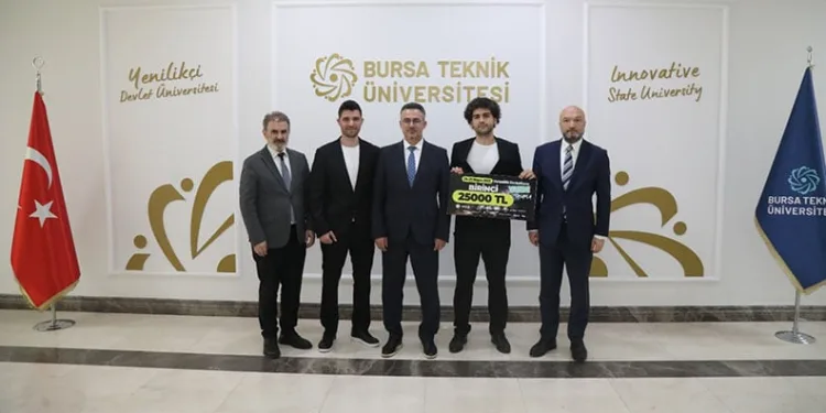 BTÜ öğrencilerine birincilik