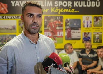 Milli futbolcu Zeki Çelik, futbola başladığı takımı unutmadı