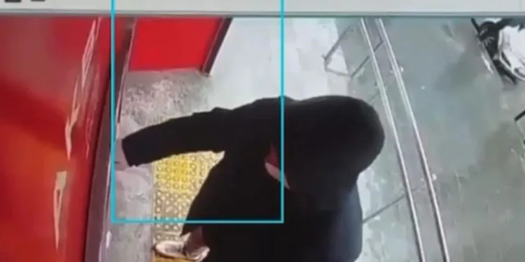 ATM önlerinde dolandırıcılara dikkat!