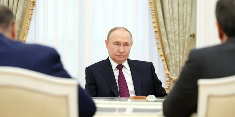 Putin, Arakçi ile görüştü
